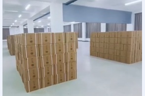 仓库产品堆放